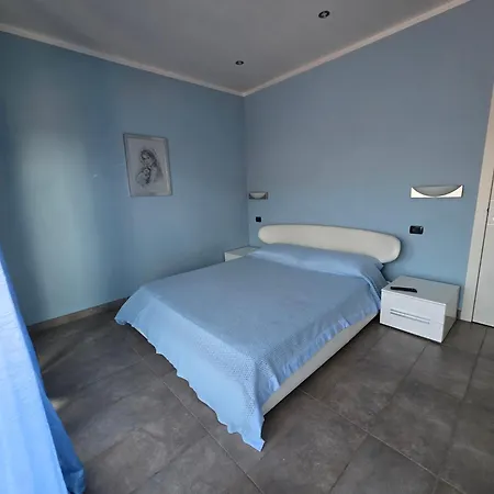 Fronte Mare Con Grande Terrazzo Sotto Casa - Wifi شقة *